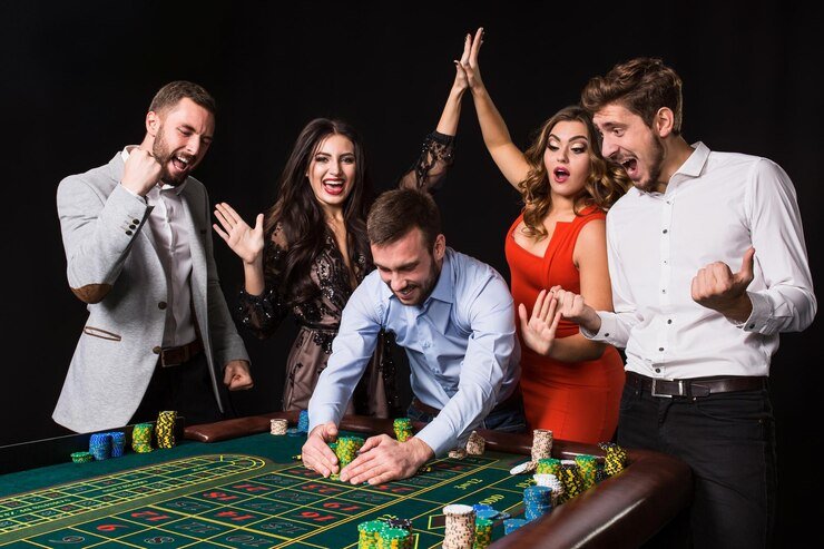 Tampilan permainan live casino interaktif dengan dealer profesional di gegeslot